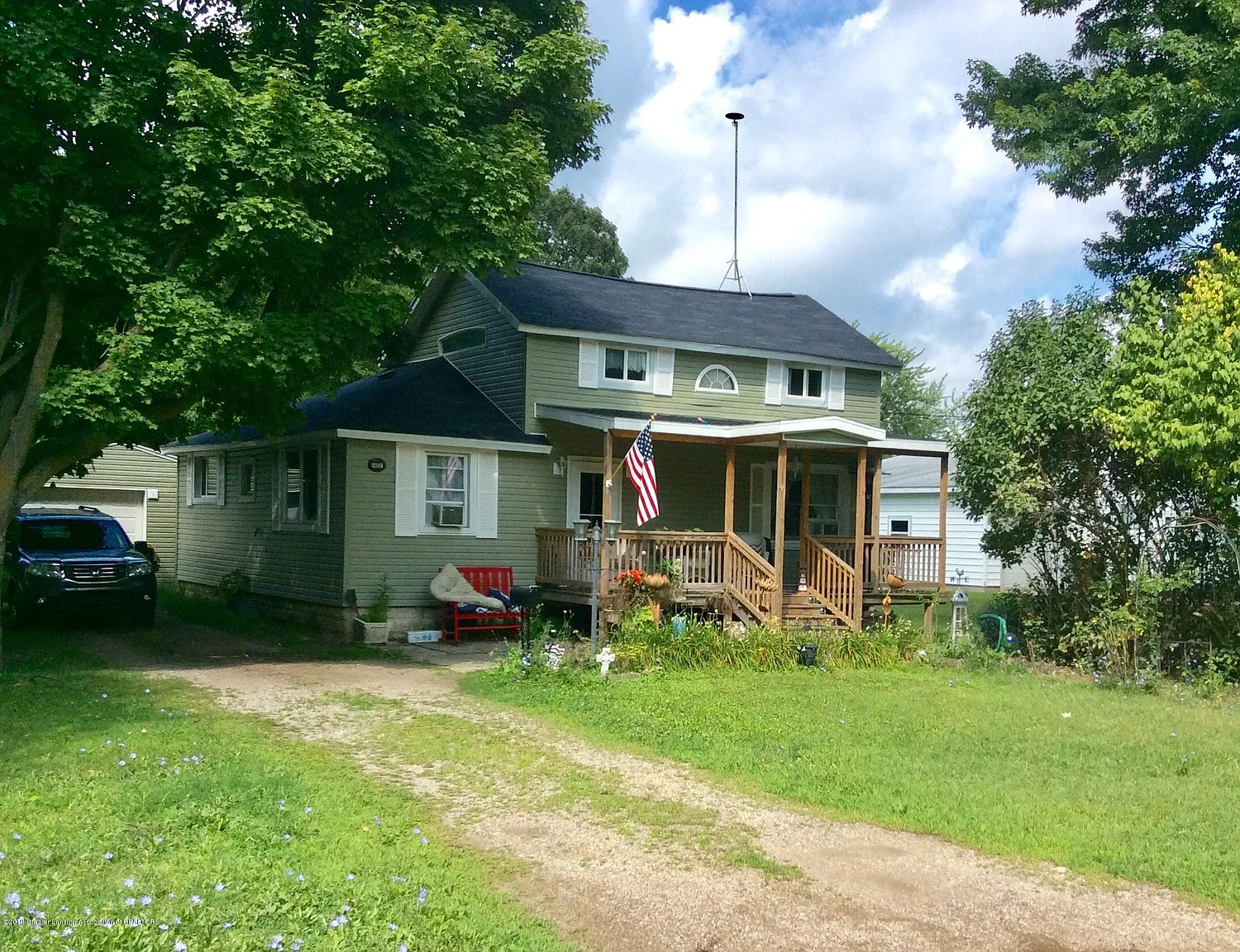 403 N Morton St photo 1