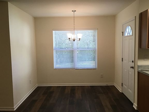 5th image of 6812 Wallace View Ct