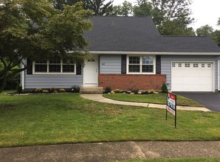 62 Mark Twain Dr, Hamilton, NJ 08690