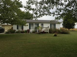 615 Pinckneyville Rd, Marissa, IL 62257