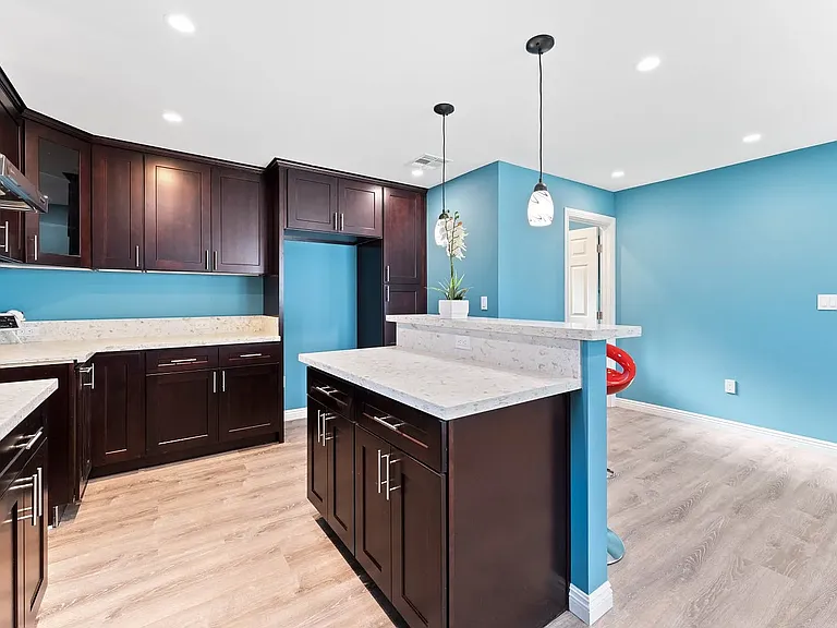 1326 W Ivesbrook St — Photo 11