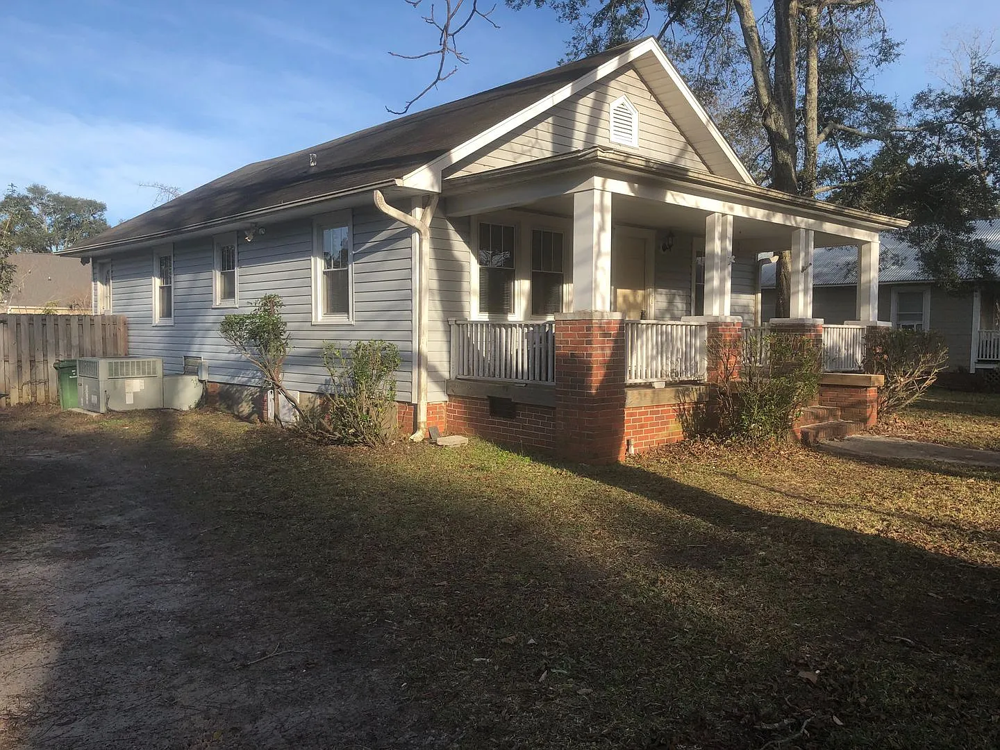 Charming Two-Bedroom Cottage in a Great Wilmington Location! — Photo 2