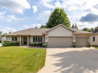 444 R Stephan Pl, Onalaska, WI 54650