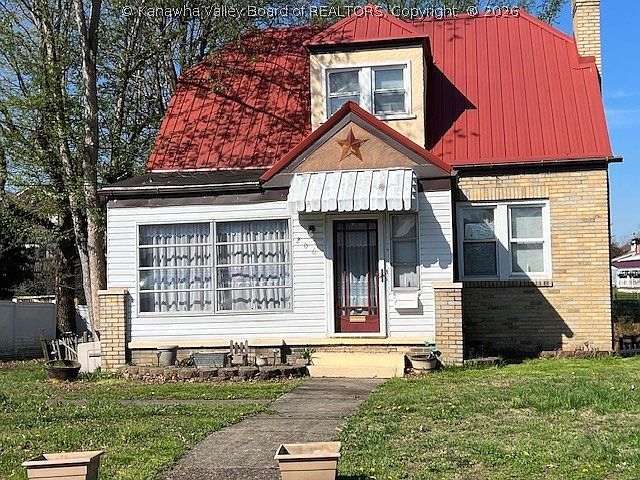1st image of 206 Joseph St
