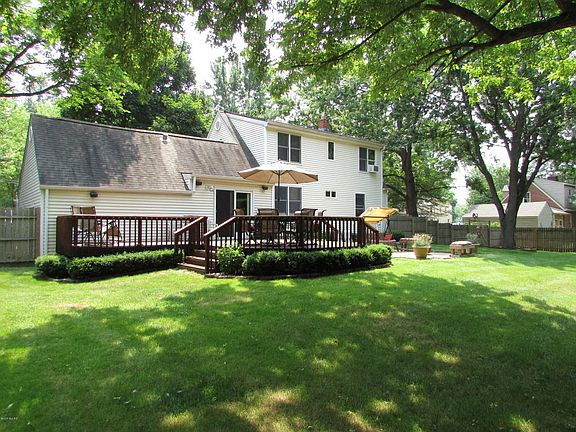 2nd image of 1329 Winters Dr