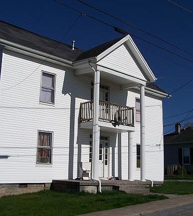 Save on gas and walk to class! Your new apartment in this building borders campus in the back yard!