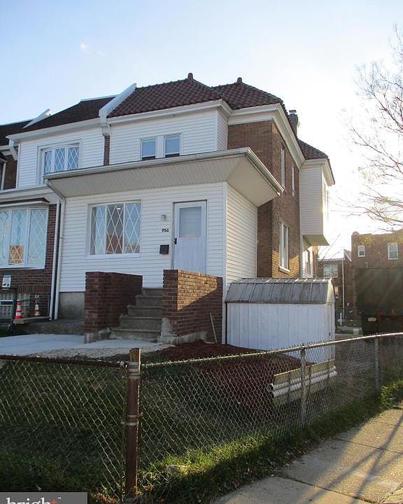 1st image of 956 Pratt St