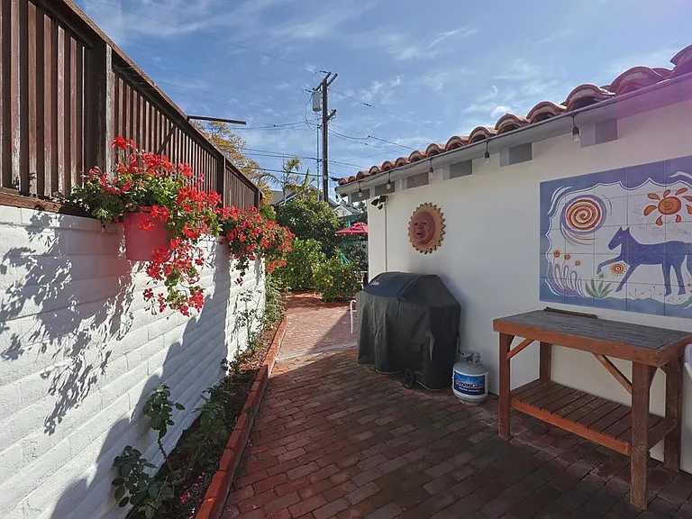 817 Margarita Ave — Photo 40