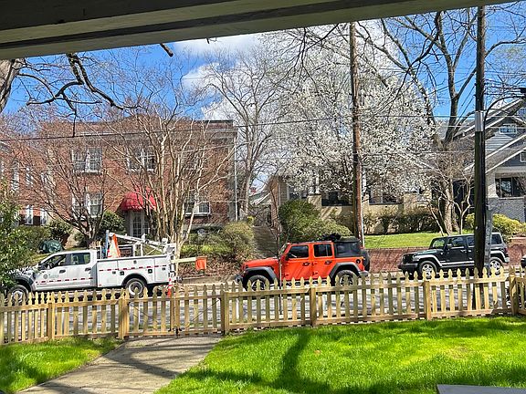3rd image of 982 N Highland Ave NE Unit 982