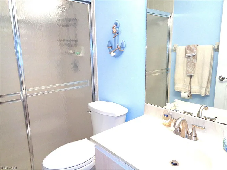 6260 Bellerive Ave #4 — Photo 27