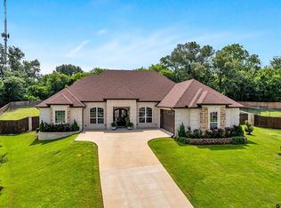 231 Sunnys Halo Blvd, Bullard, TX 75757