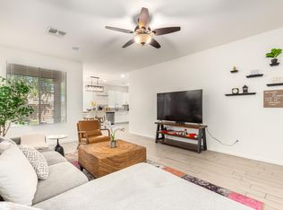 821 S Fern Ct, Gilbert, AZ 85296