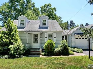 142 Johnson Ave, Mahwah, NJ 07430