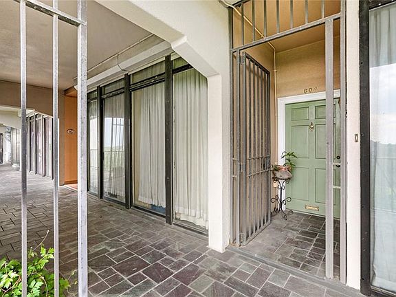 3rd image of 123 Walnut St #604