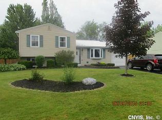 6014 Bannister Dr, Cicero, NY 13039