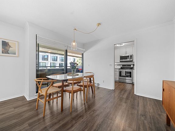 5th image of 2118 Eastern Ave #3