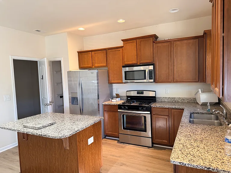 2510 Dalmahoy Ln — Photo 16