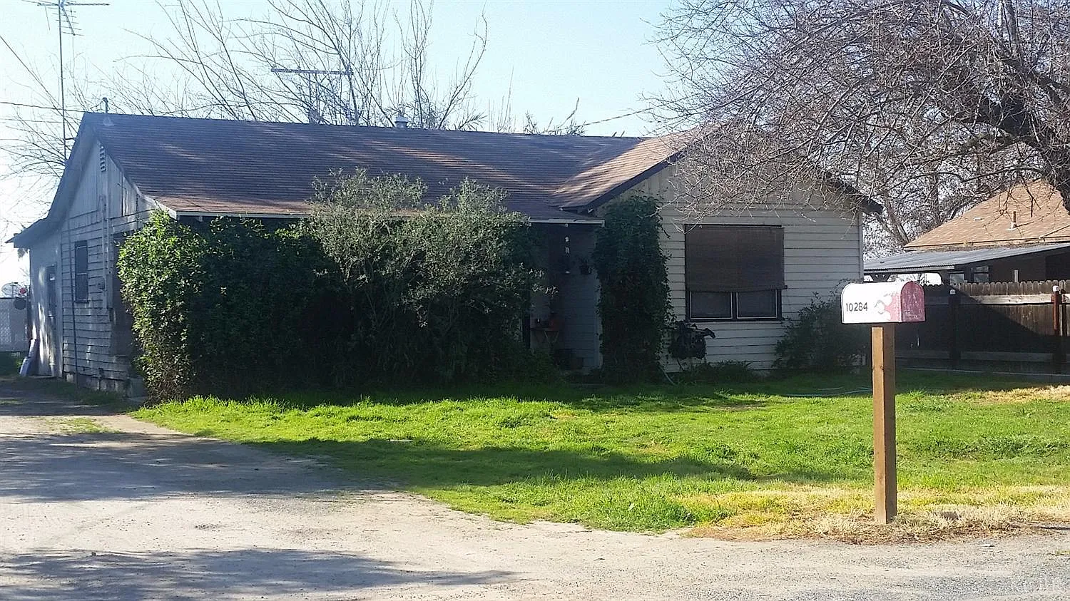10284 9 1/2 Ave photo 1