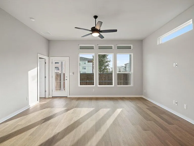 2209 Grenache Dr — Photo 7