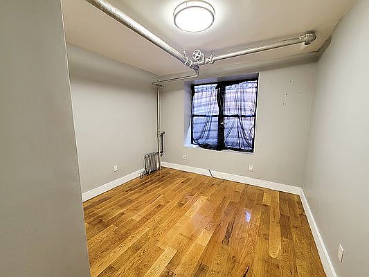 4th image of 496 Concord Ave #1F