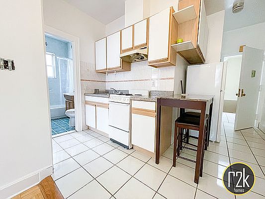 3rd image of 24-57 26th St #2