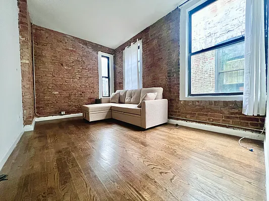 Rented by REAL New York | media 5