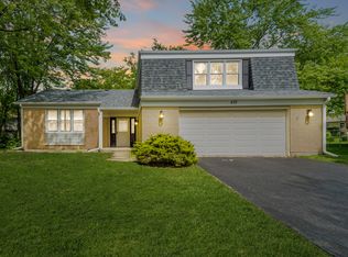 672 Kensington Way, Bolingbrook, IL 60440