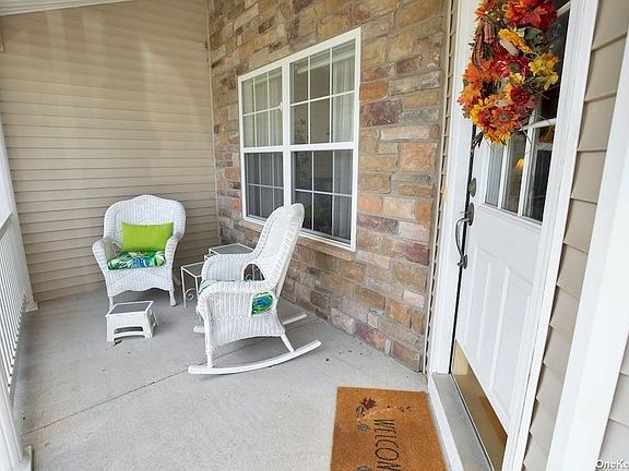 3rd image of 67 Meadow Pond Cir #67