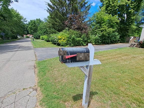 5th image of 6682 Oakridge Dr