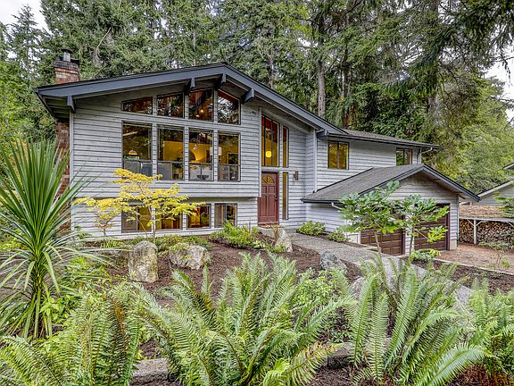 Solid house, pre-inspected and in excellent condition, ready for your custom updates!