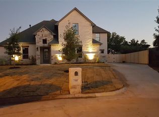 505 Quail Cove Ct, Hurst, TX 76054