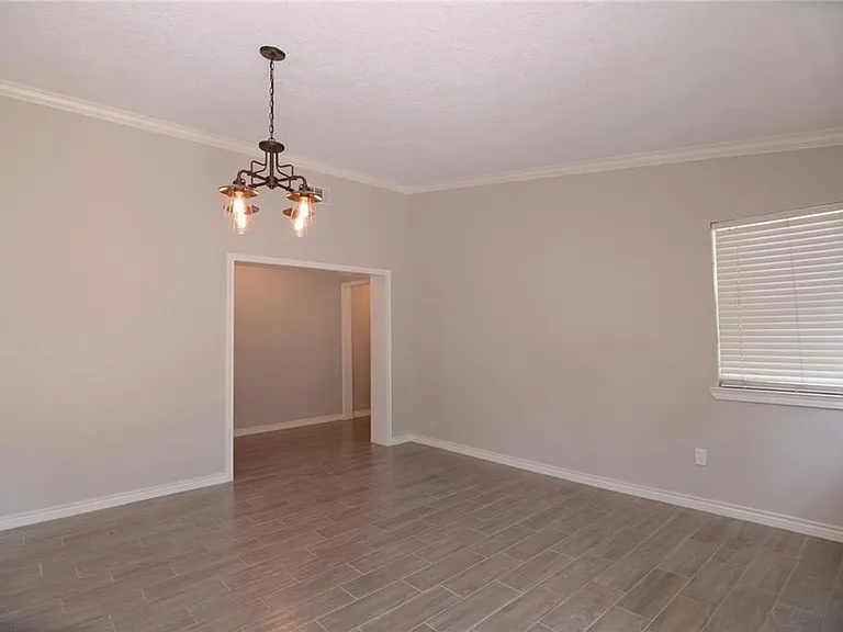 19118 Challe Cir W — Photo 14