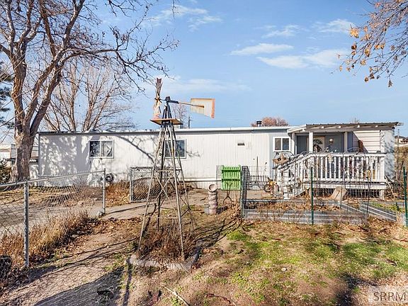 2nd image of 1550 Yellowstone Ave Trailer 158