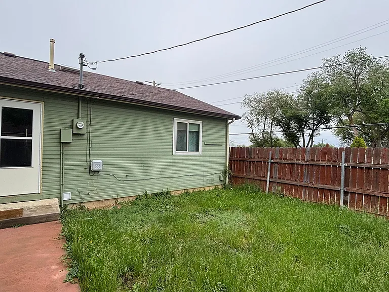 2525 Broadway St #A — Photo 19