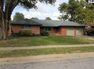 518 E 25th Ave, Hutchinson, KS 67502