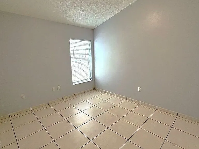12804 Gettysburg Cir — Photo 10