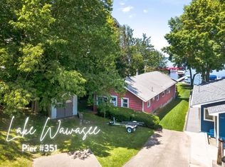 9046 E Hatchery Rd, Syracuse, IN 46567