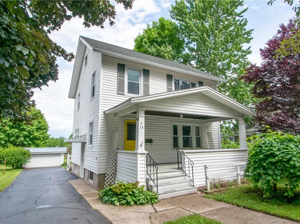 18 Banta St, Phelps, NY 14532
