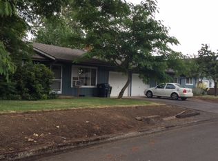 1987 9th St, Springfield, OR 97477