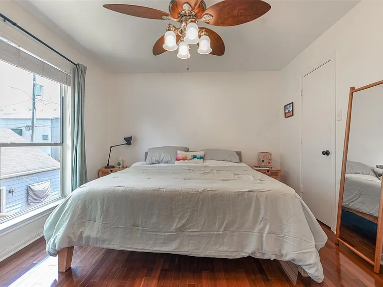 1004 Ruthven St — Photo 10