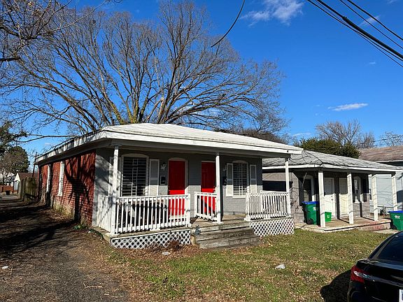 2nd image of 2813 Barry St