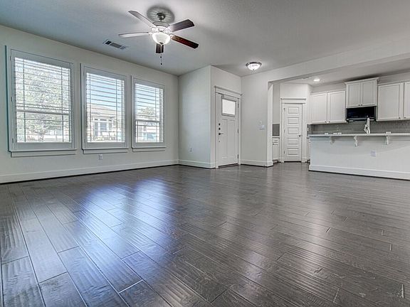 5th image of 710 Arrow Point Dr Unit 27