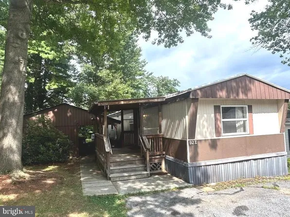92 Mic Nan Dr, Middletown, PA 17057