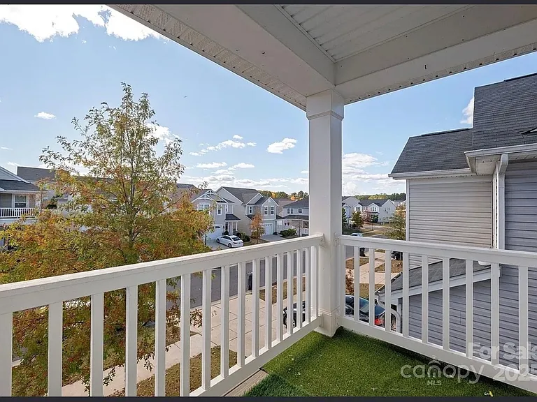 14027 Ridgewater Way — Photo 4