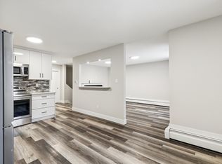9358 94th St NW, Edmonton, AB T6C3V7