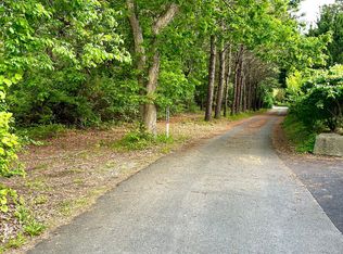 1818 County Road 39, Southampton, NY 11968