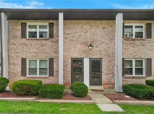 1685 Brodhead Rd APT 3, Coraopolis, PA 15108