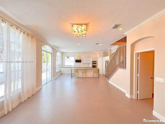 3rd image of 3709 SW 51st St