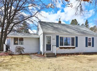 5287 Jackson Dr, Mounds View, MN 55112