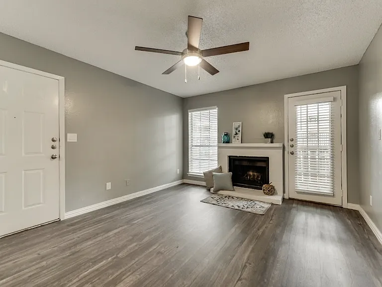 Oak Glen — Photo 10